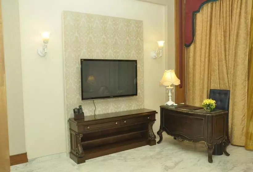 プレジデントスイートルーム, Royal Tulip Navi Mumbai