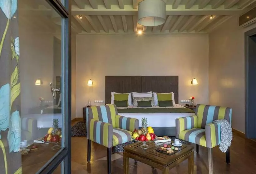 スーペリアールーム, Widiane Resort