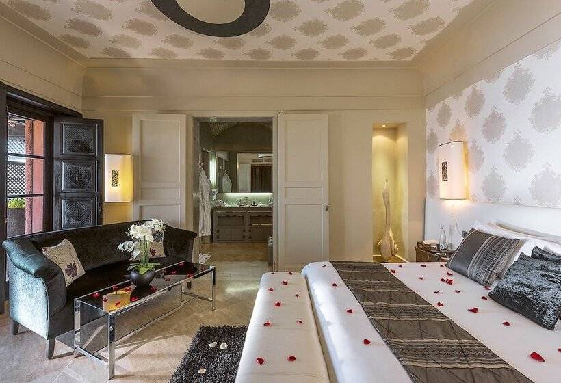 Suite with lake view, Widiane Resort