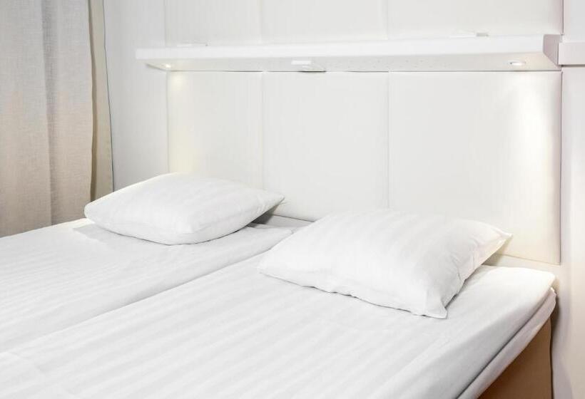 غرفة قياسية فردية, Omena Hotel Helsinki Lönnrotinkatu