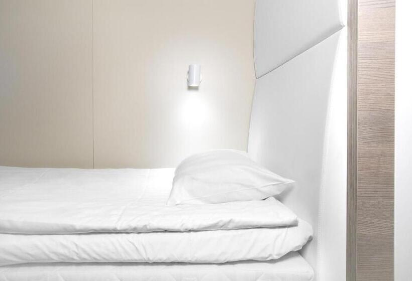 스탠다드 싱글 룸, Omena Hotel Helsinki Lönnrotinkatu