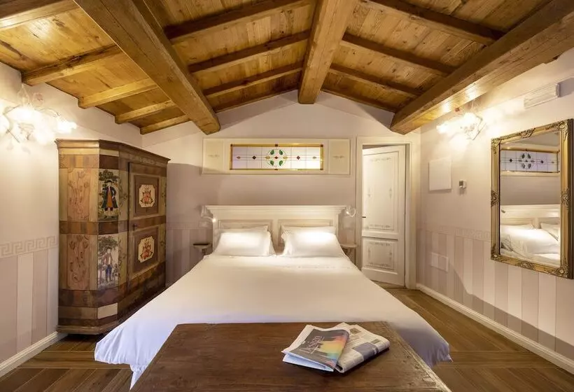 デラックスルーム, Torre Del Nera Albergo Diffuso & Spa