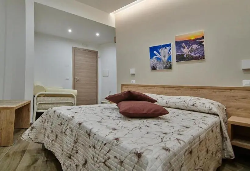 バルコニー付きスタンダードトリプルルーム, B&b Giglio Di Mare