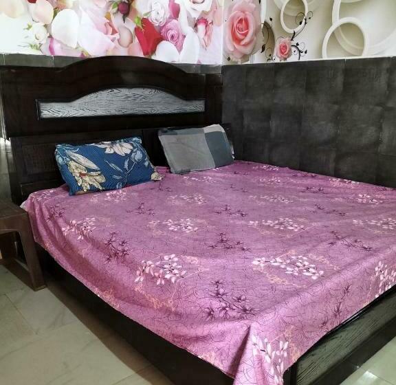 トリプルクラシックルーム, Oyo 87980 Rao