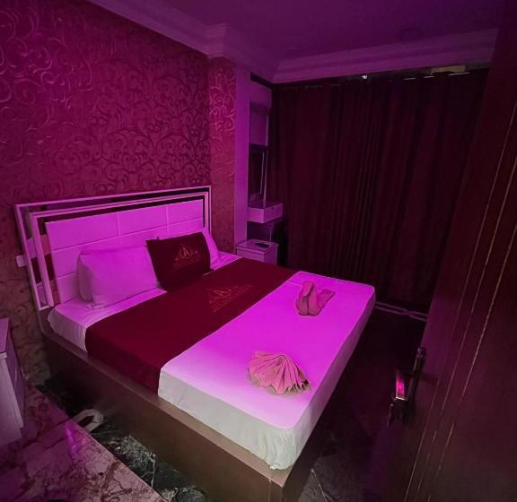 اتاق لوکس, New Abdeen Palace Hostel