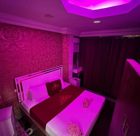 اتاق استاندارد یک نفره, New Abdeen Palace Hostel