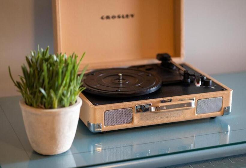 침실 1개 아파트, Snowshoe Ski In & Ski Out At Silvercreek Resort Family Friendly, Jacuzzi, Hot Tub, Mountain Views