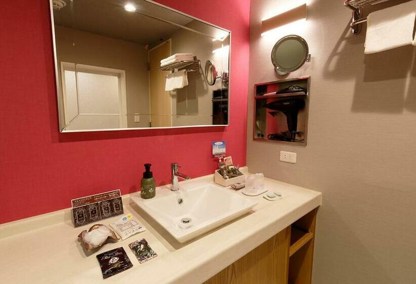 غرفة إقتصادية, Think・hotel・think