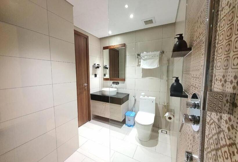 Studio Standard Lit King Size, Beach Condotel Apec Phú Yên