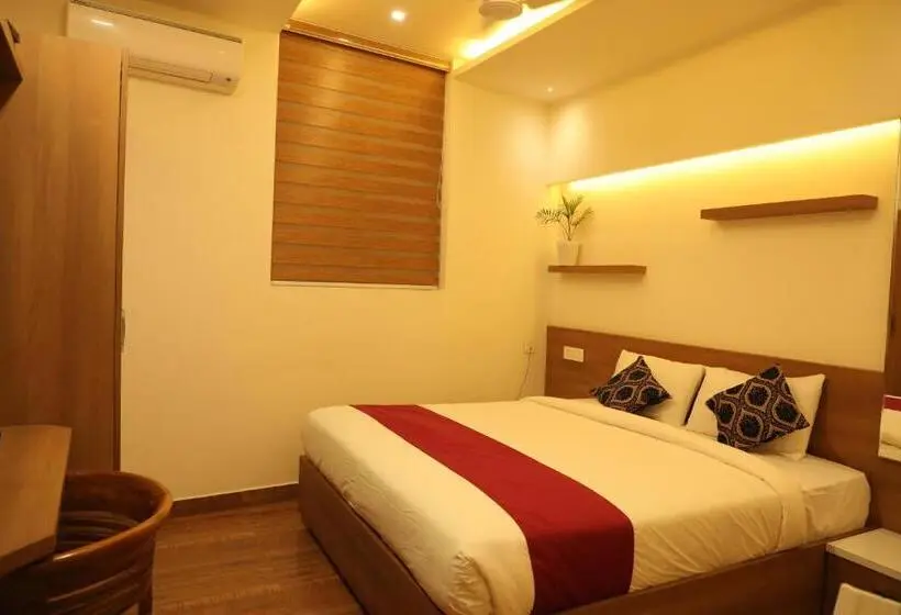 Chambre Familiale Deluxe, Medley Regency