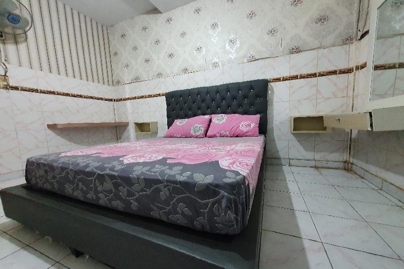 غرفة ديلوكس, Oyo 91077 Losmen Bunda Arema