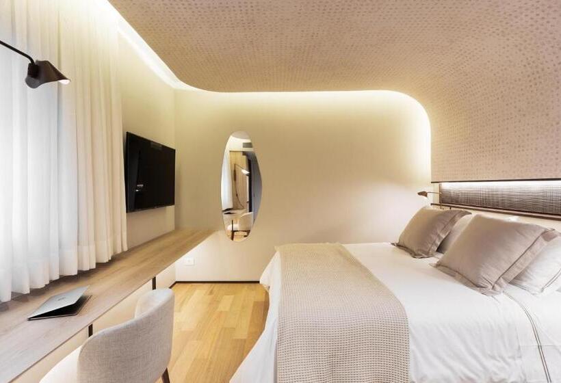 디럭스 룸 킹사이즈 침대, Qoya Hotel Curitiba, Curio Collection By Hilton