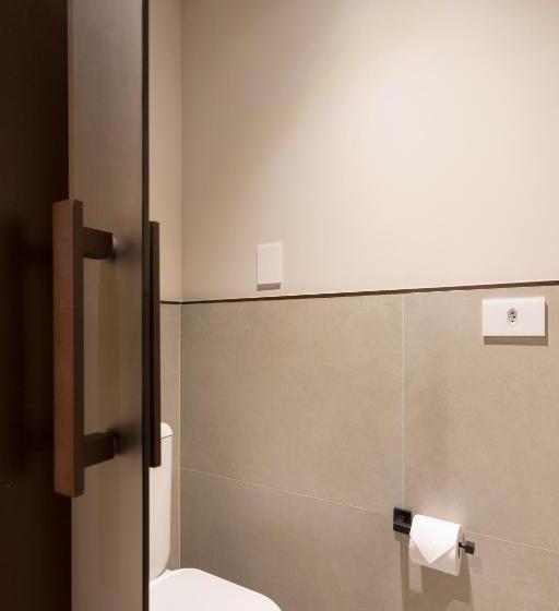 اتاق سوپریور با تخت بزرگ, Qoya Hotel Curitiba, Curio Collection By Hilton
