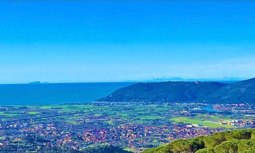 اتاق لوکس با چشم‌انداز دریا, La Ginestra B&b
