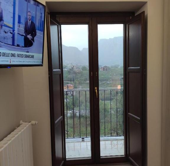 غرفة عائلية, Affittacamere Arco Antico