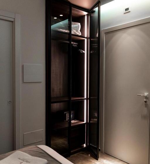 חדר דלוקס, Trèscharme