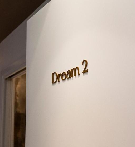 חדר דלוקס, Trèscharme