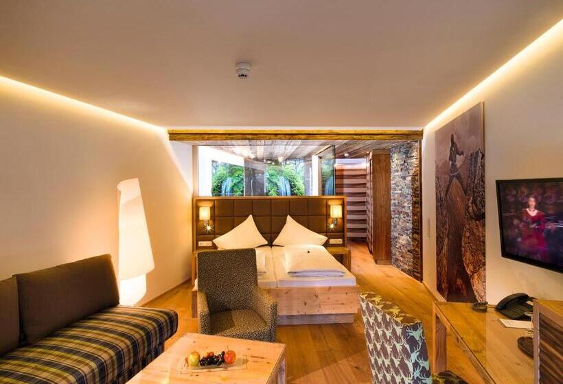 سوییت جونیور با بالکن, Aktivhotel Alpendorf