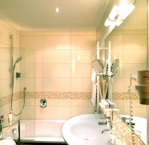اتاق استاندارد با بالکن, Aktivhotel Alpendorf