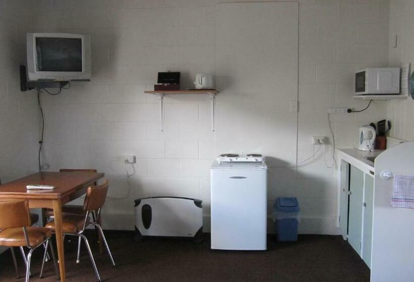 침실 1개 아파트, Cromwell Motel