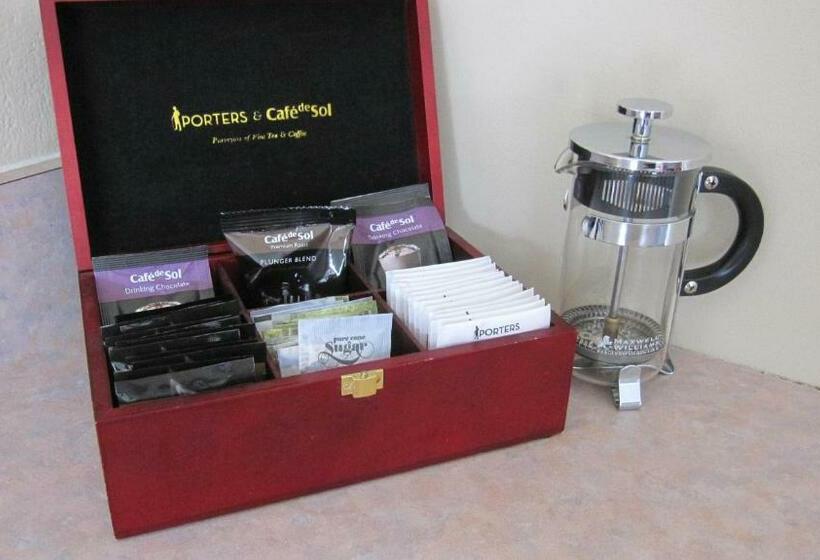 침실 1개 아파트, Cromwell Motel