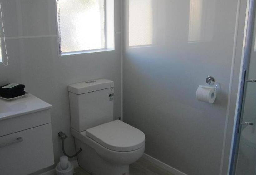 침실 2개 아파트, Cromwell Motel