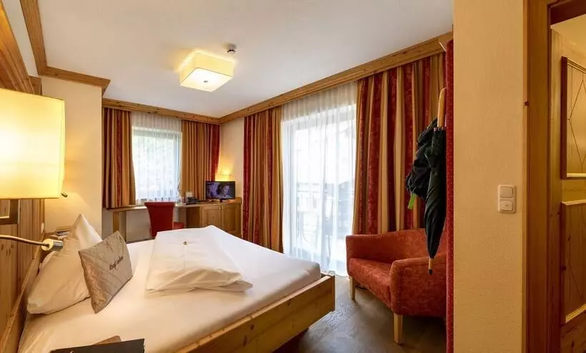 バルコニー付きシングルスタンダードルーム, Aktivhotel Alpendorf