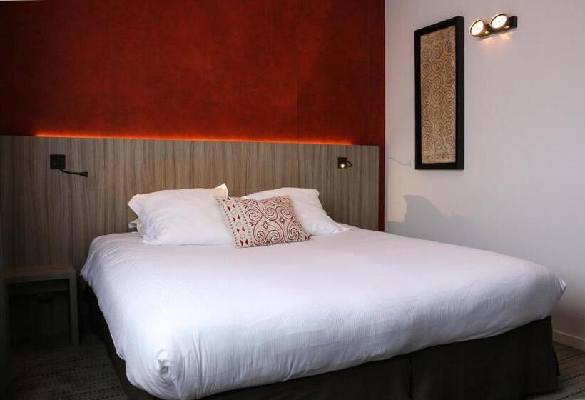 带大床的豪华间, Best Western Plus Hôtel & Spa De Chassieu