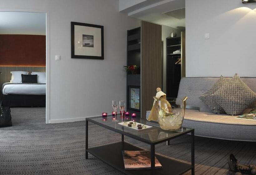 带大床的套房, Best Western Plus Hôtel & Spa De Chassieu