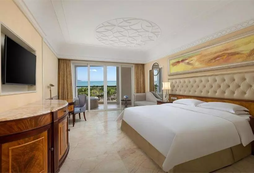 オーシャンビューのプレミアムルーム。, Crowne Plaza Resort Sanya Bay, An Ihg
