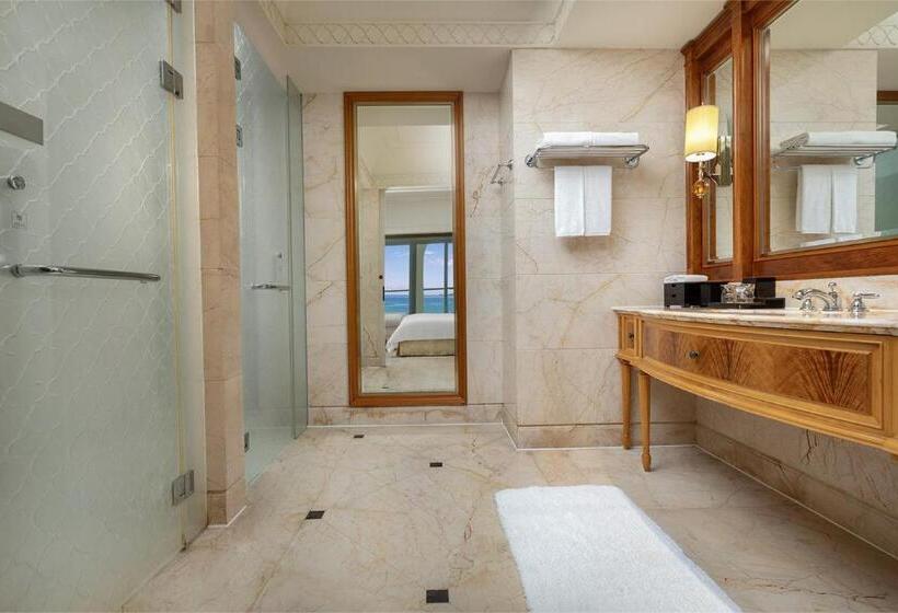 Люкс Superior, Crowne Plaza Resort Sanya Bay, An Ihg