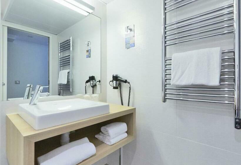 标准间, Kyriad Paris 18  Porte De Clignancourt  Montmartre