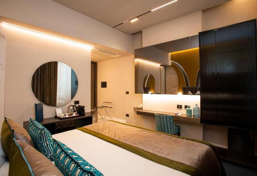 اتاق سوپریور با چشم‌انداز جانبی دریا, Relais Sul Mare Boutique