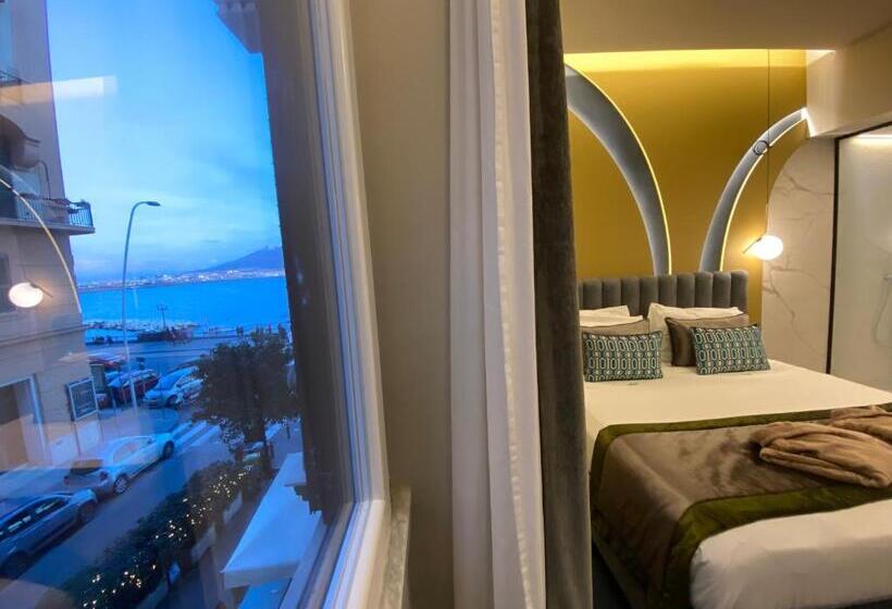 اتاق سوپریور با چشم‌انداز جانبی دریا, Relais Sul Mare Boutique