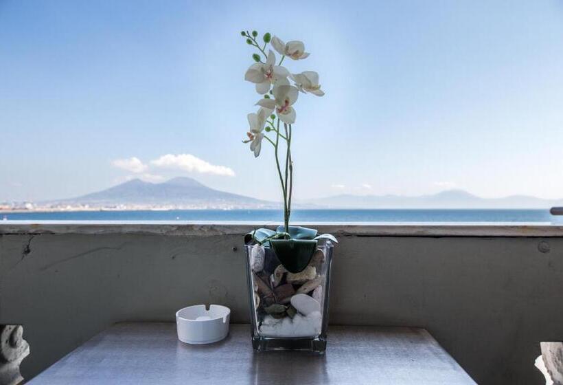 سوئیت با چشم‌انداز دریا و هیدروماساژ, Relais Sul Mare Boutique