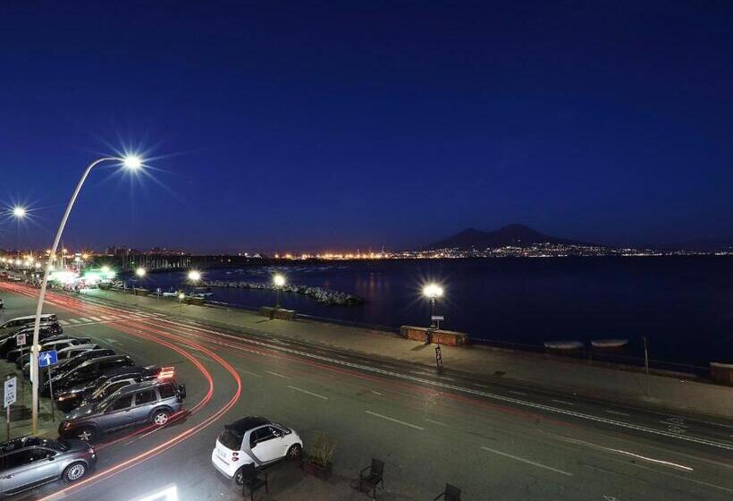 سوییت سوپریور با چشم‌انداز دریا, Relais Sul Mare Boutique