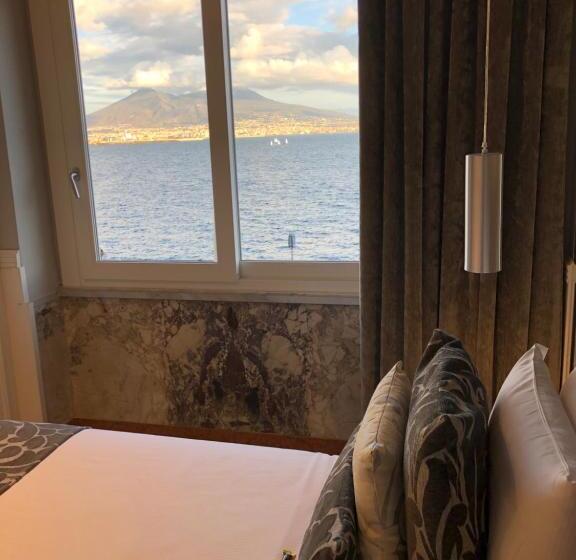 اتاق لوکس با چشم‌انداز دریا, Relais Sul Mare Boutique