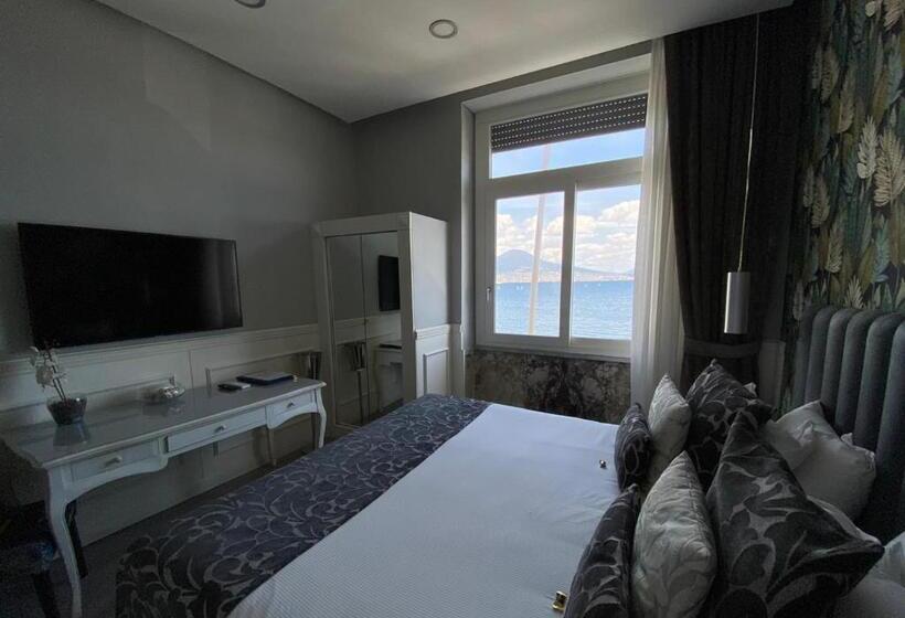 اتاق لوکس با چشم‌انداز دریا, Relais Sul Mare Boutique