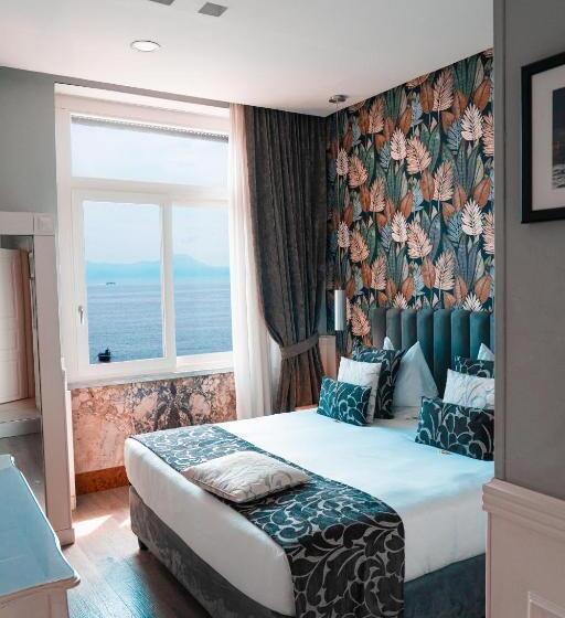 اتاق لوکس با چشم‌انداز دریا, Relais Sul Mare Boutique