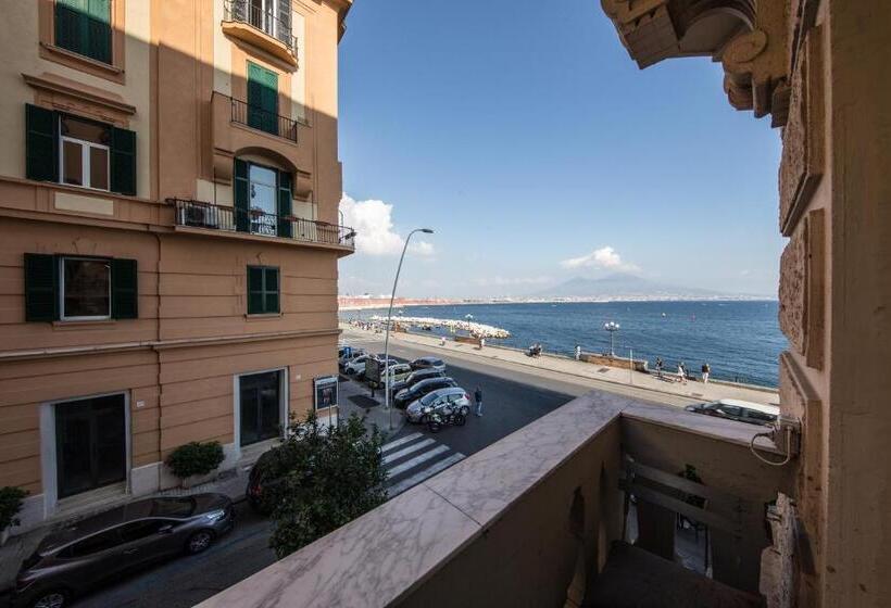 سوییت سوپریور با چشم‌انداز دریا, Relais Sul Mare Boutique