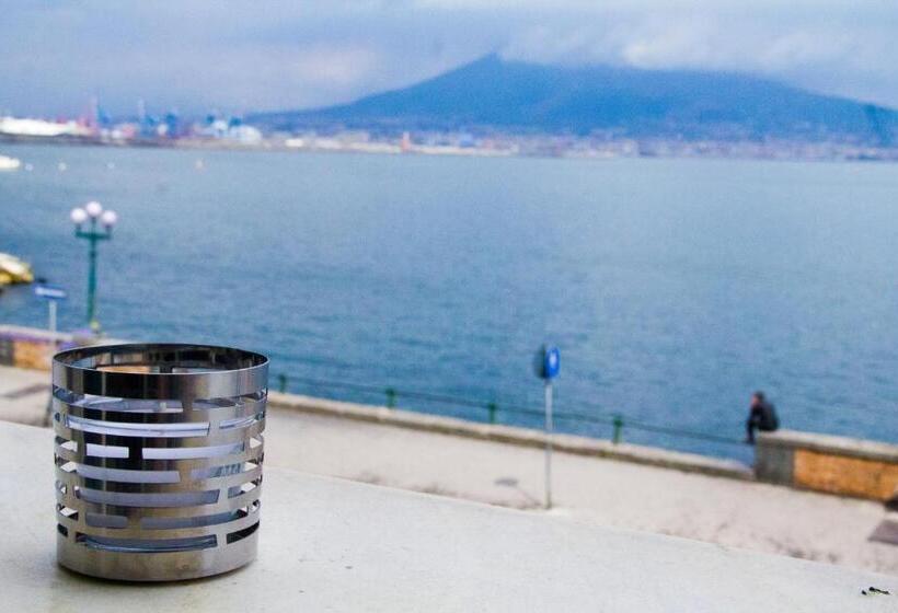 سوییت سوپریور با چشم‌انداز دریا, Relais Sul Mare Boutique