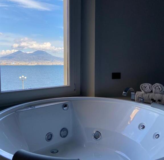 سوییت سوپریور با چشم‌انداز دریا, Relais Sul Mare Boutique