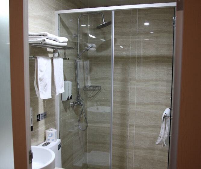 Номер Стандарт, Shanghai Fish Inn Bund