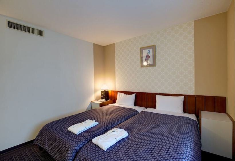 חדר סטנדרט, Taira