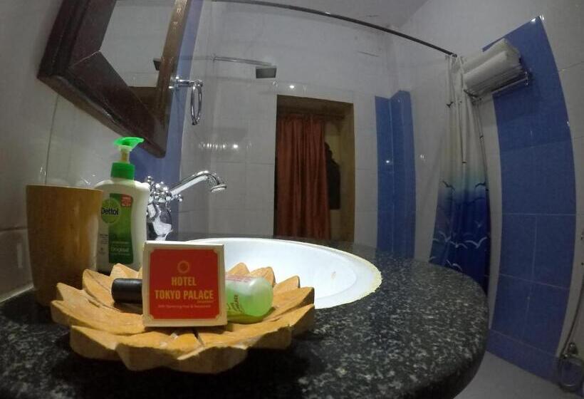 اتاق لوکس, Tokyo Palace