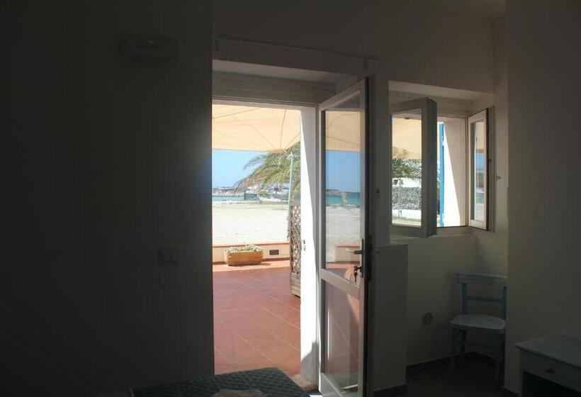 חדר סטנדרט נוף לים, Vel Marì   Rooms On The Beach