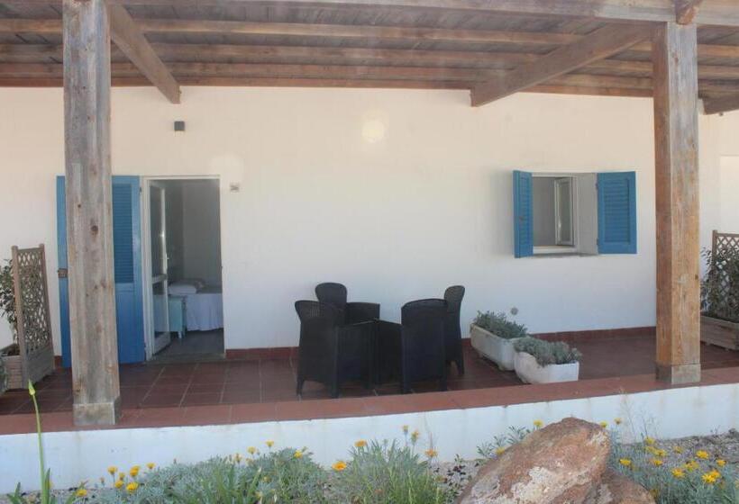 חדר סטנדרט לארבעה נוף לים, Vel Marì   Rooms On The Beach