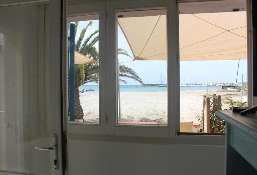 חדר סטנדרט לארבעה נוף לים, Vel Marì   Rooms On The Beach