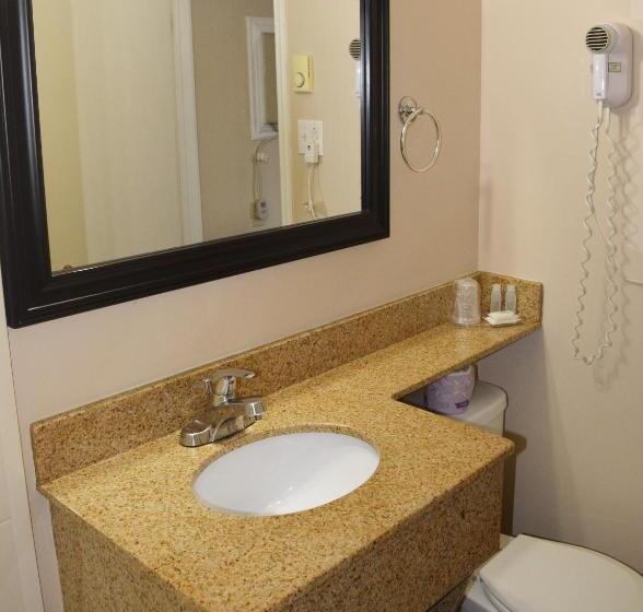 Номер Стандарт, Knights Inn Arnprior