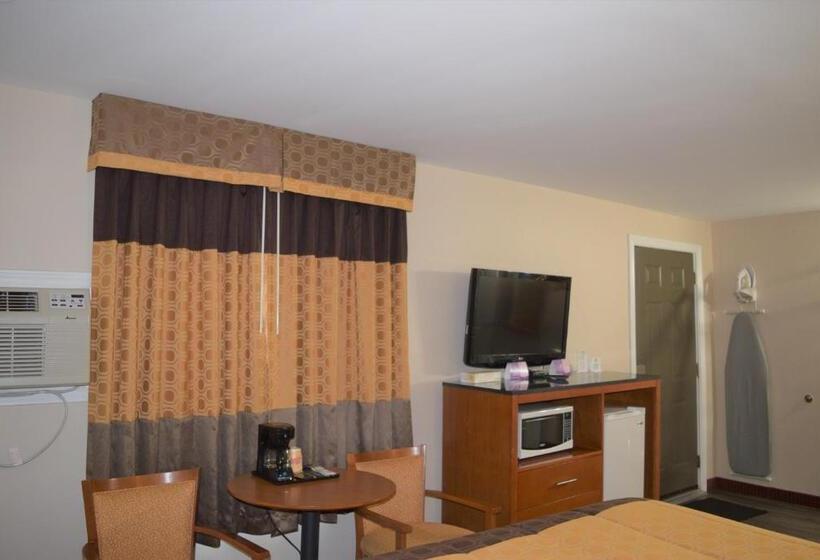 Стандартный Номер Кровать Кинг, Knights Inn Arnprior